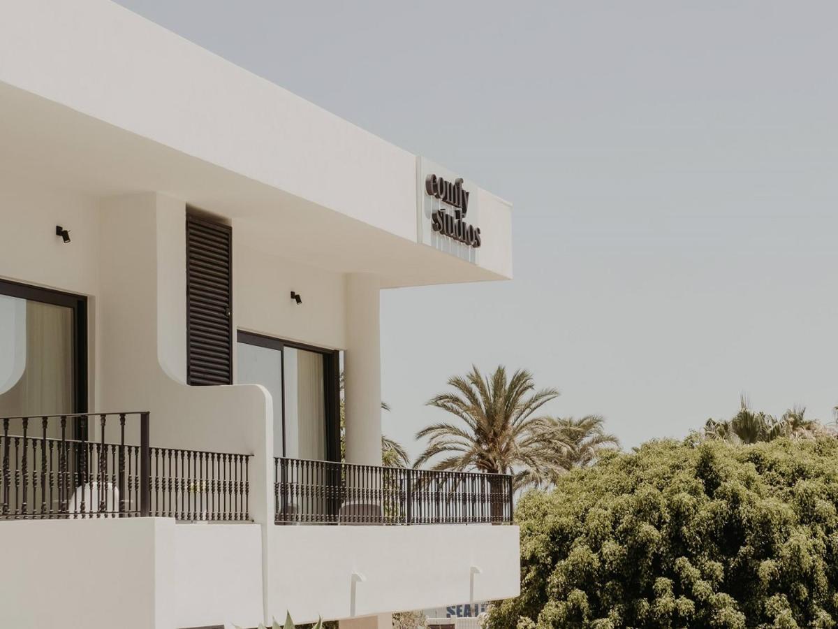 Comfy Studios Benalmadena Bagian luar foto